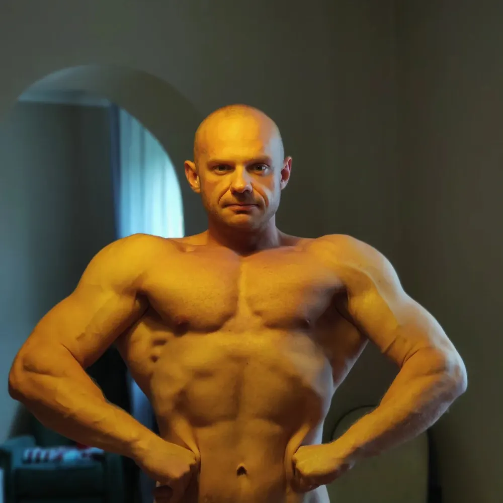 Sylwetka zbudowana planem treningowym i żywieniowym